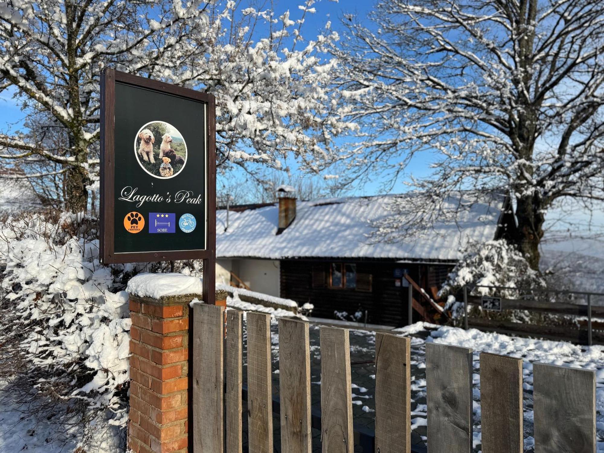 Guest House Lagotto'S Peak Radatovici Bagian luar foto