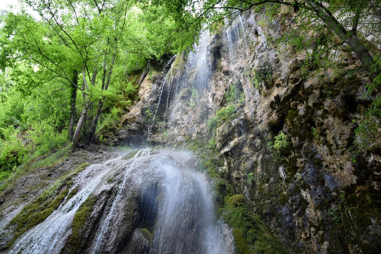 Guest House Lagotto'S Peak Radatovici Bagian luar foto